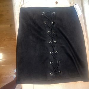 Black right mini skirt